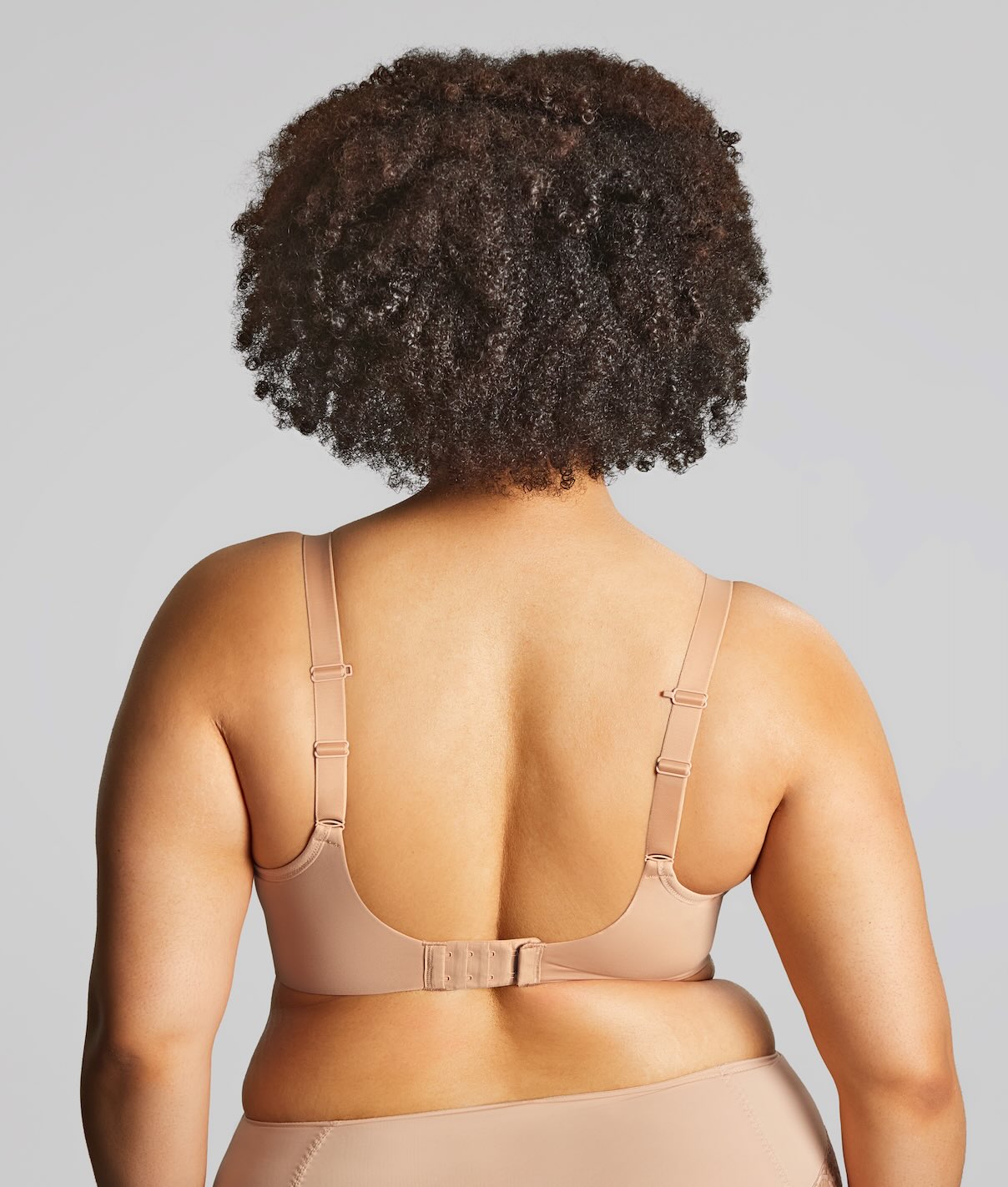 Elegance moulded spacer bra
