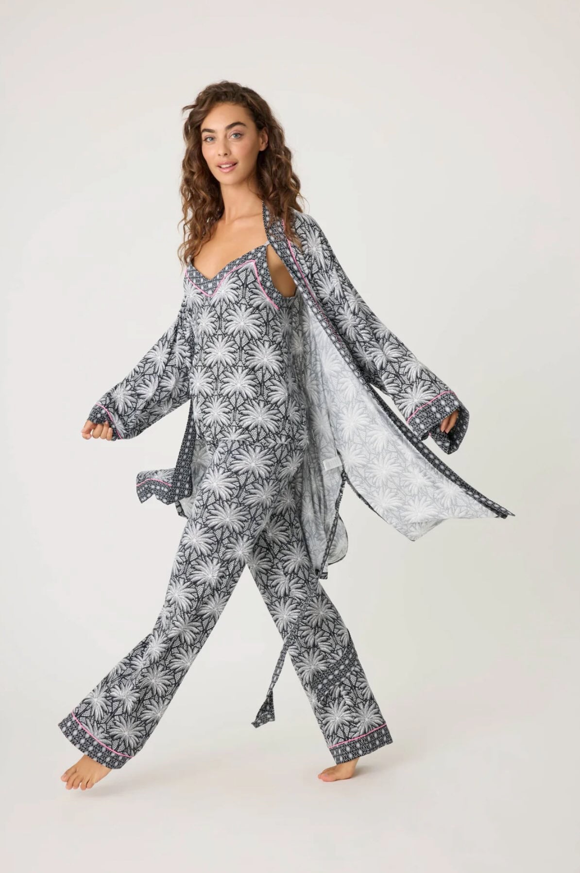 Shady Beach Dreams robe