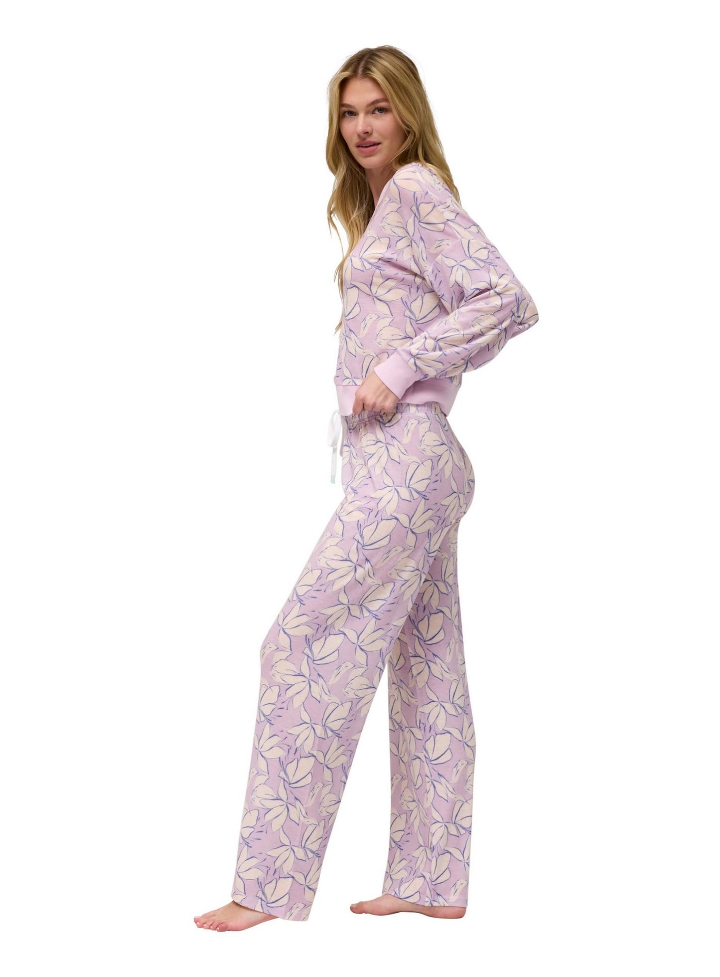 Star Seeker lounge set - soft lilac floral