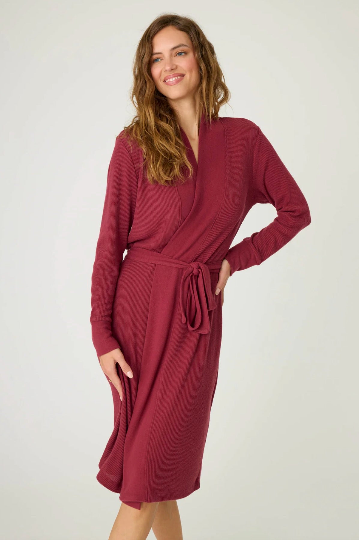 Textured essentials robe - port
