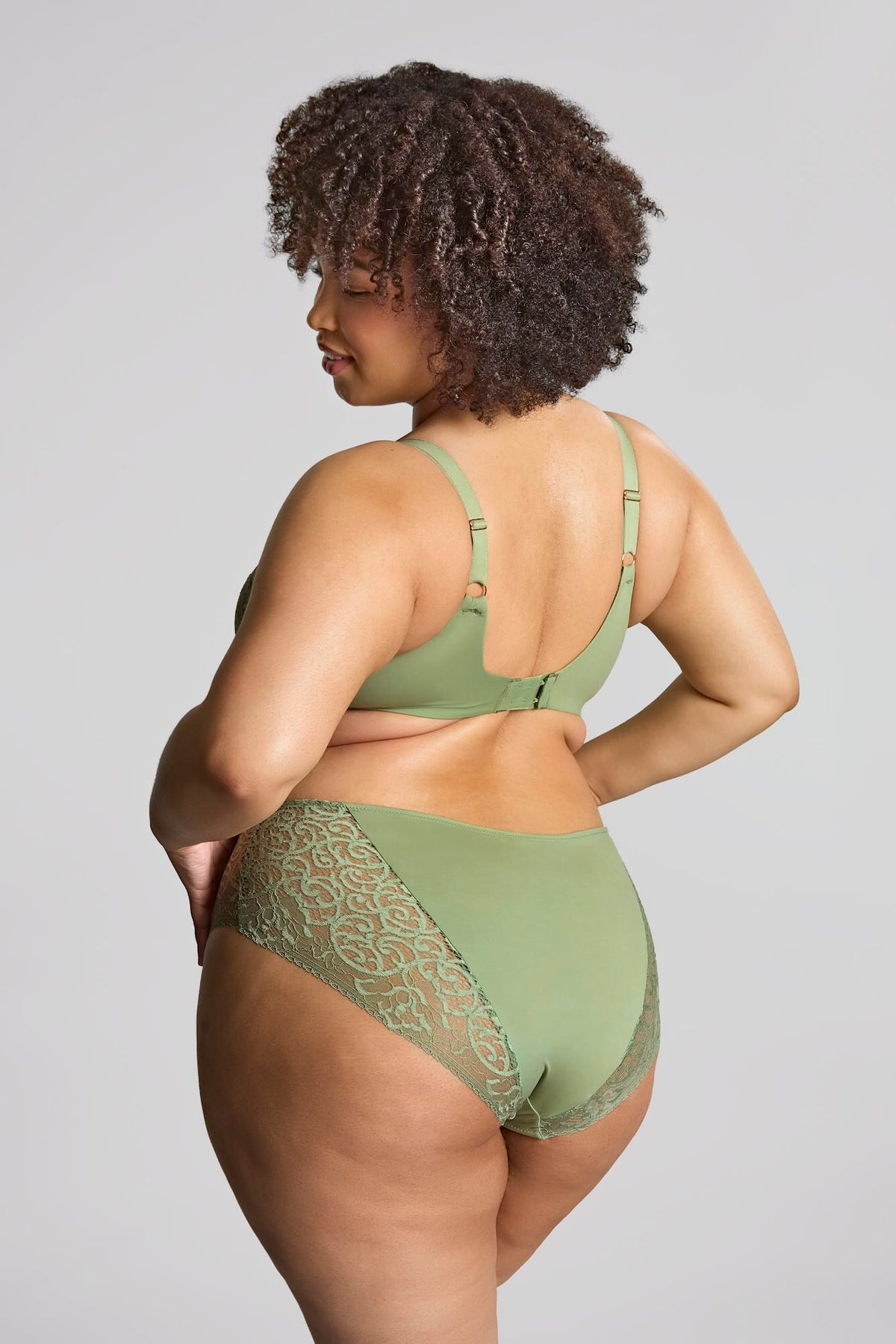 Estel deep brief - sage