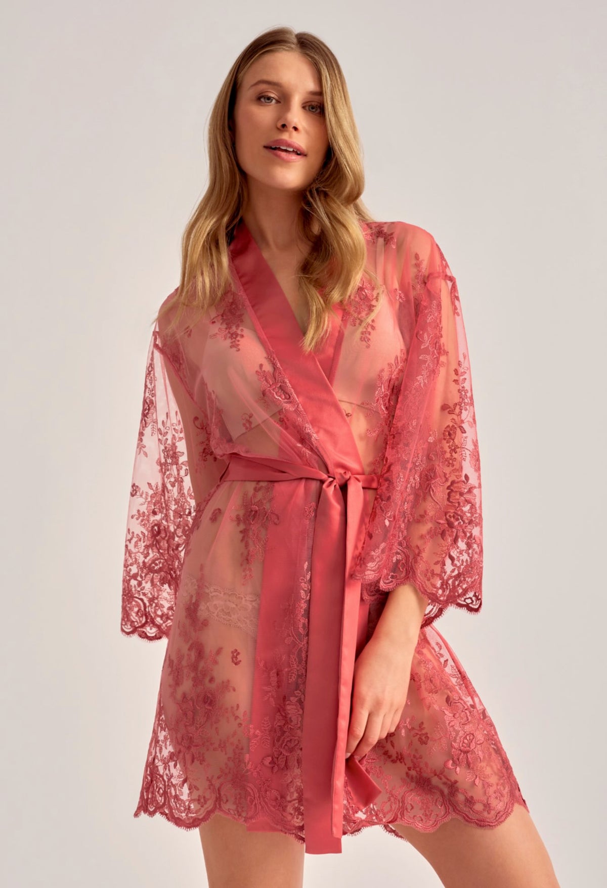 Darling cover-up - camelia