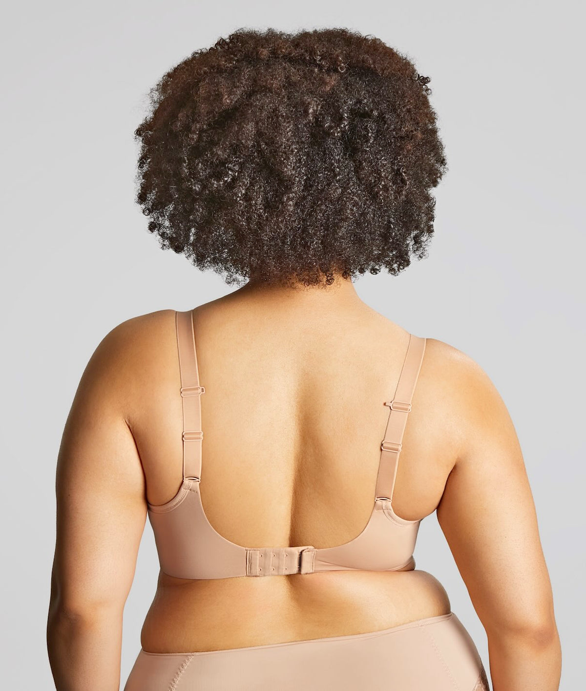 Elegance moulded spacer bra