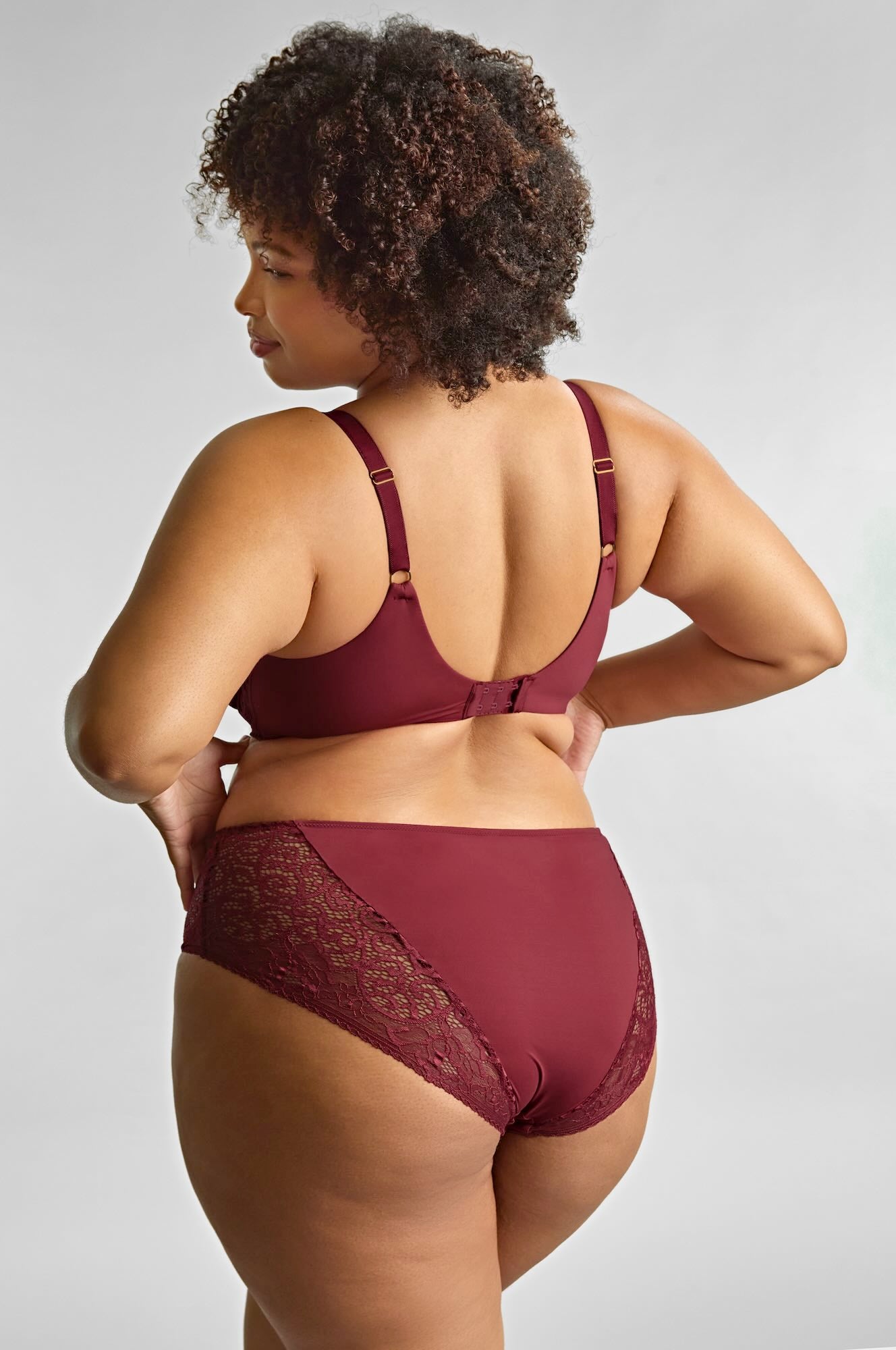 Estel deep brief - cherry red (shown with bra)