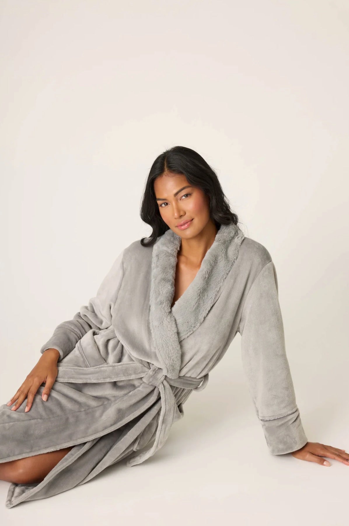 Luxe Plush robe - frost gray