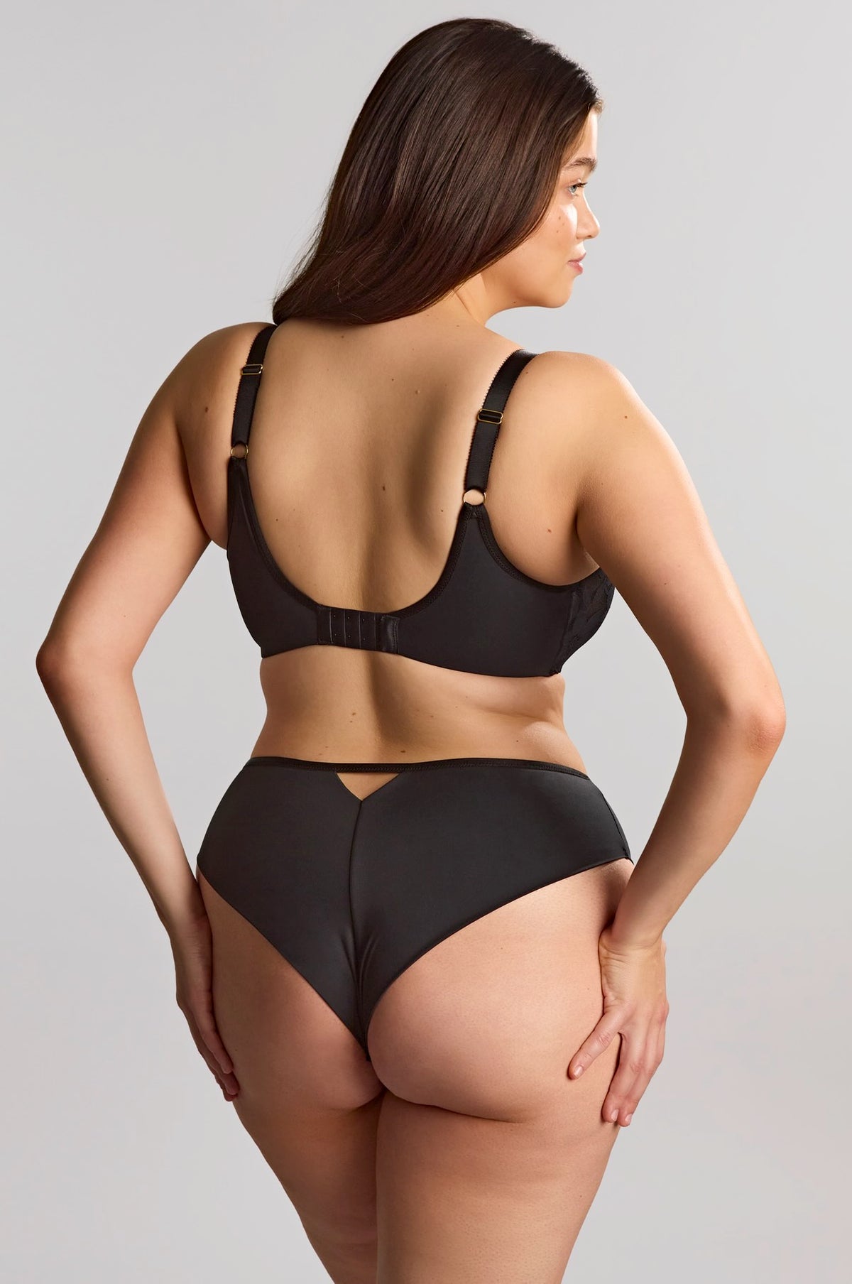 Flora full cup bra