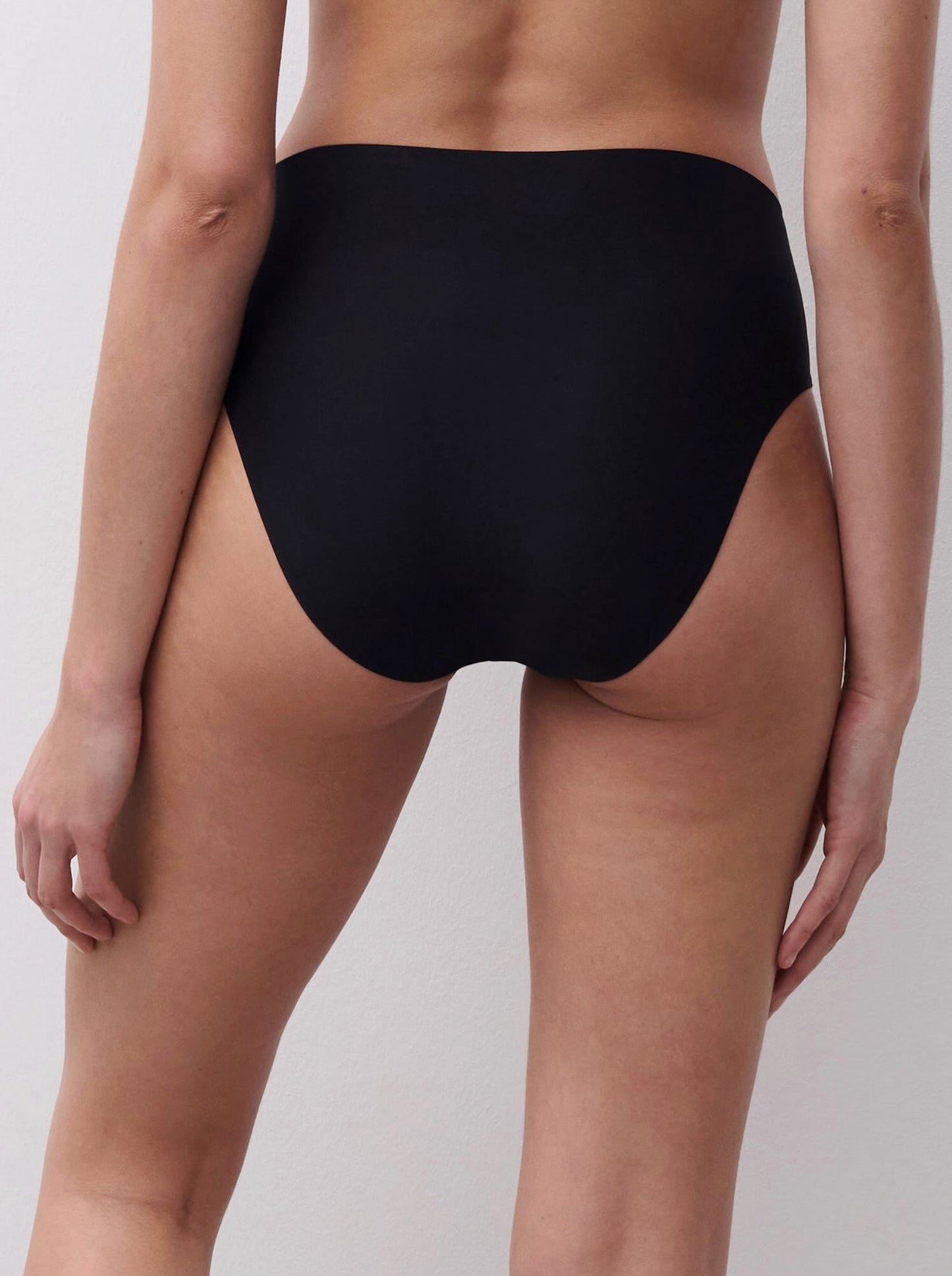 Soft Stretch hi cut brief